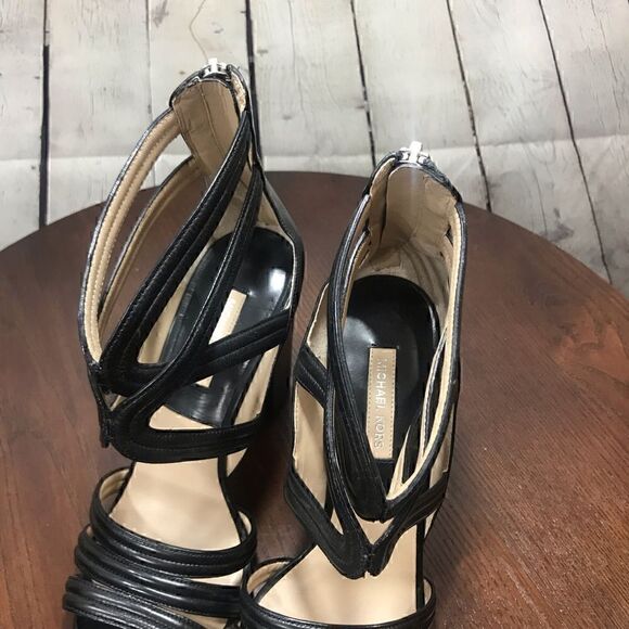 39.5 (9.5) Michael Kors Collection Gladiator Sandals $495 - Picture 8 of 8